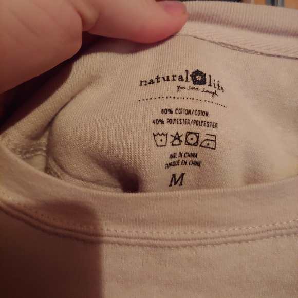 HP •Natural Life • Cute VSCO Women's Tan Crewneck Daisy Pocket Sweatshirt Medium - Picture 15 of 16